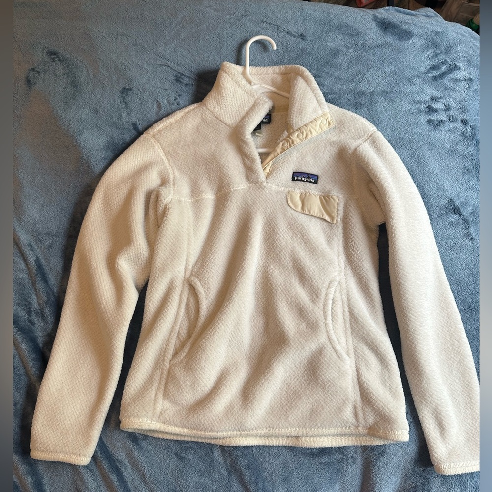 Patagonia Cream Fleece Pullover